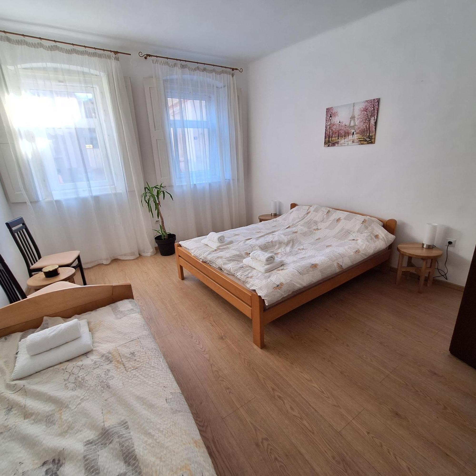 Dora Daire Karlofça Dış mekan fotoğraf